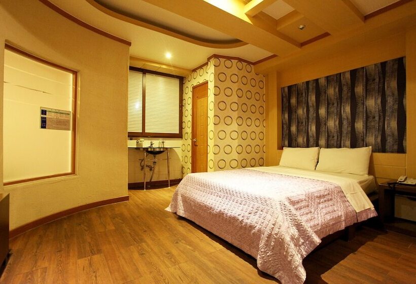 Motel Daejeon Munchang Concert