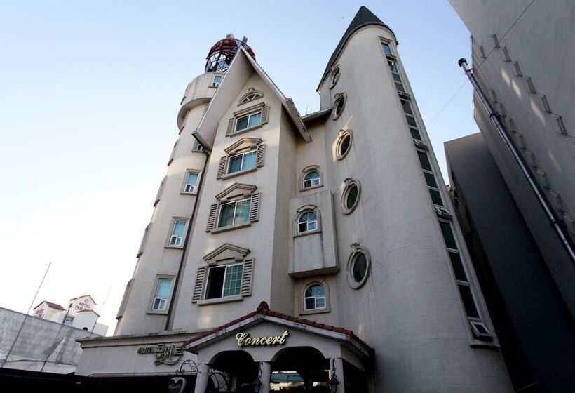 Motel Daejeon Munchang Concert