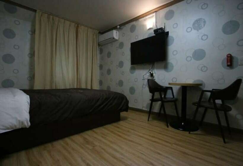 Motel Daejeon Yongjeon Mami
