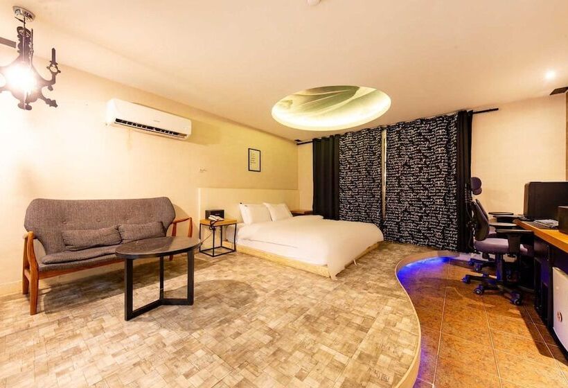 Motel Daejeon Yongjeon I