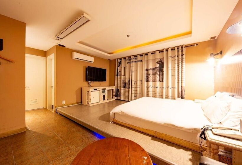 Motel Daejeon Yongjeon I