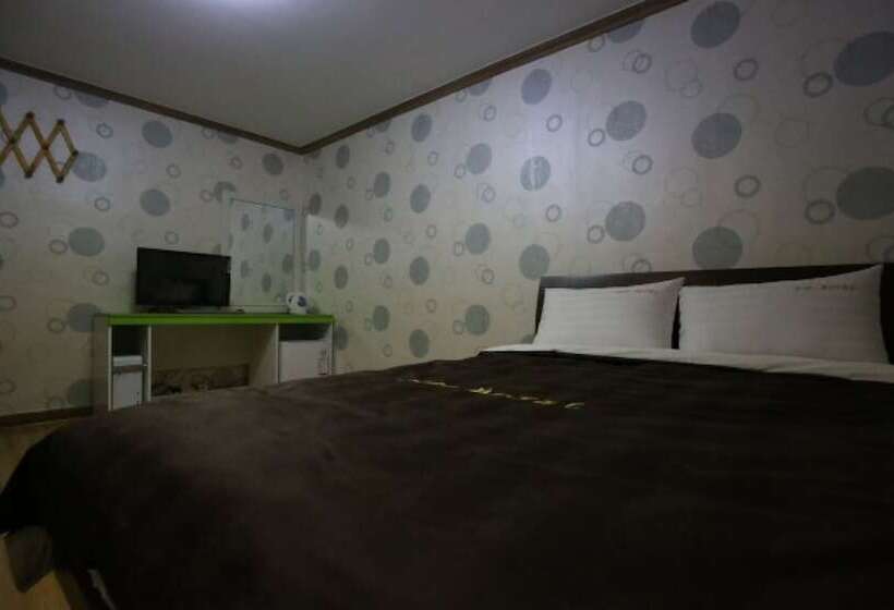 Motel Daejeon Yongjeon Mami