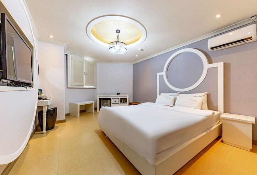 مُتل Gwangju Sangmu Q