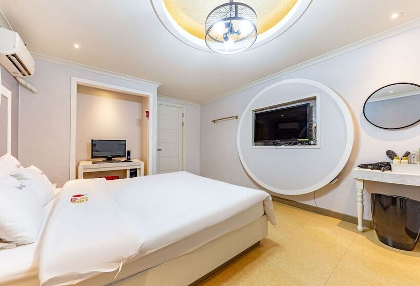 مُتل Gwangju Sangmu Q