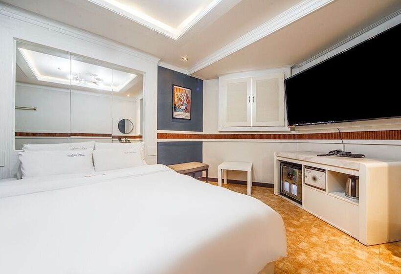 مُتل Gwangju Sangmu Q