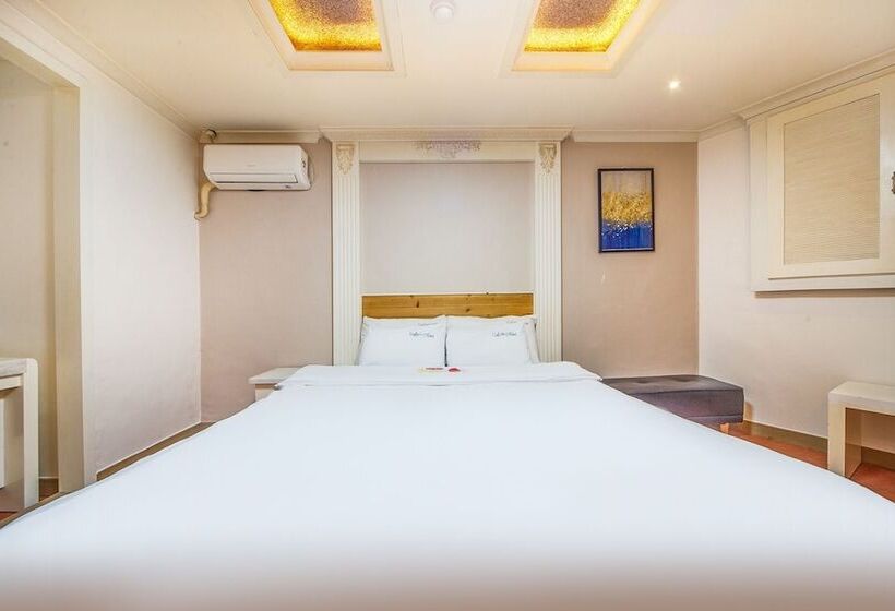 مُتل Gwangju Sangmu Q