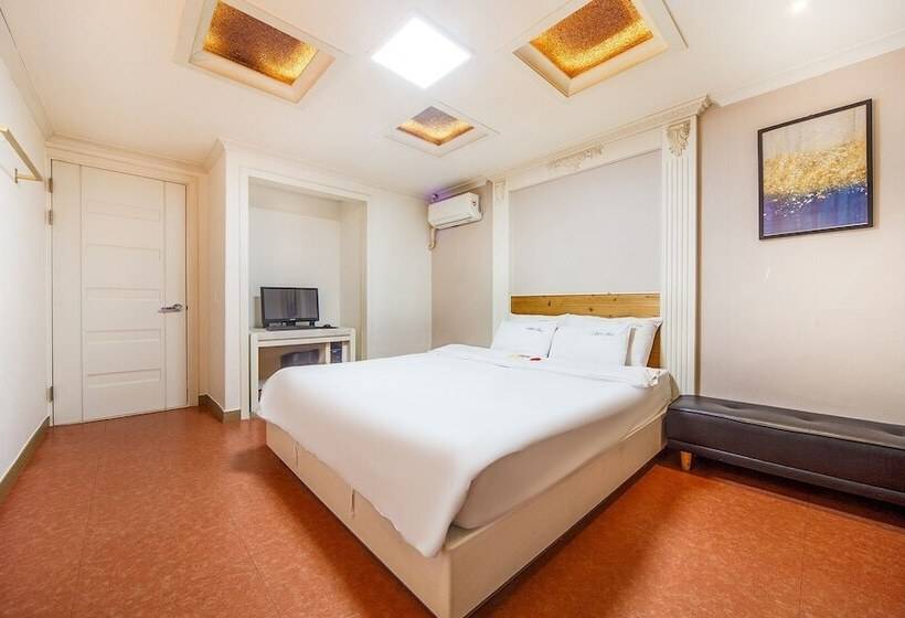 مُتل Gwangju Sangmu Q