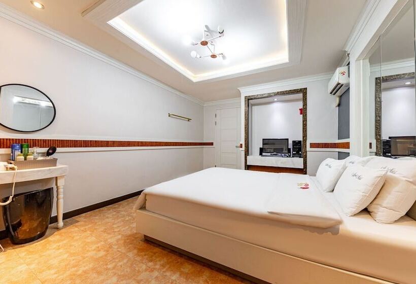 مُتل Gwangju Sangmu Q