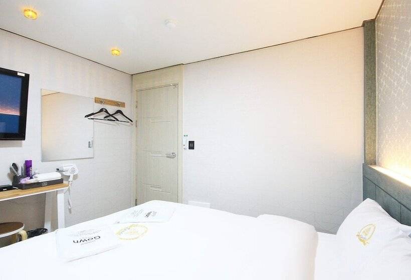 مُتل Gwangju Songjeong Station Spede