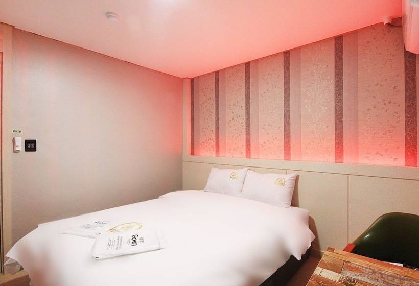 مُتل Gwangju Songjeong Station Spede