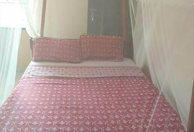 پانسیون Miritini Guest House & Restaurant