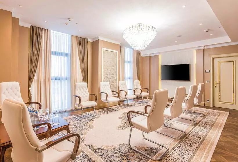 ホテル Hilton Garden Inn Samarkand Sogd