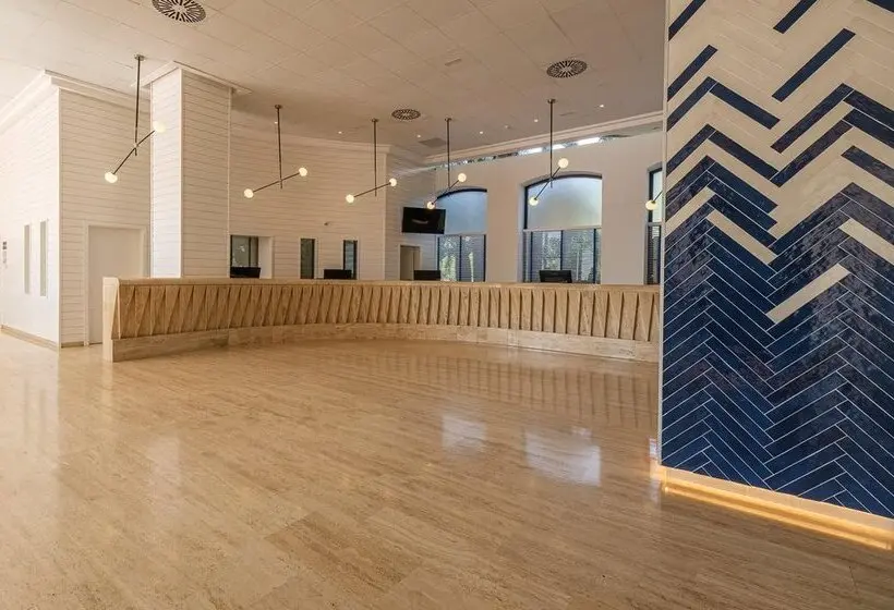 ホテル Estival Park Almaris