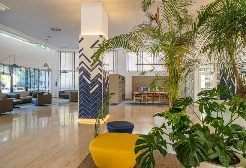 ホテル Estival Park Almaris