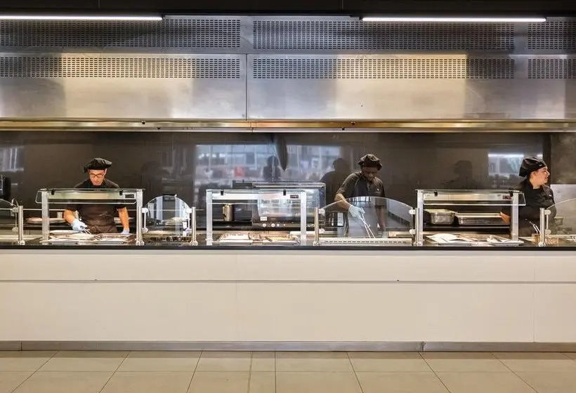 ホテル Estival Park Almaris