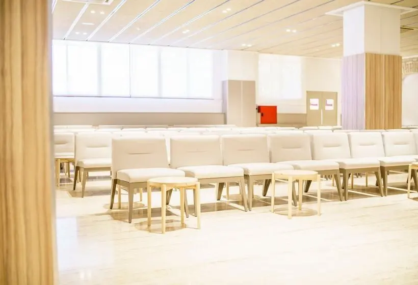 ホテル Estival Park Almaris