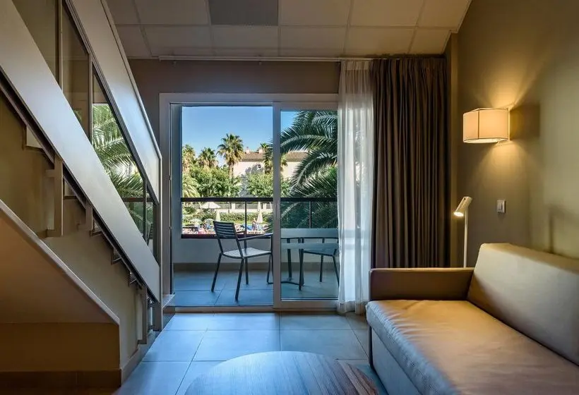 ホテル Estival Park Almaris