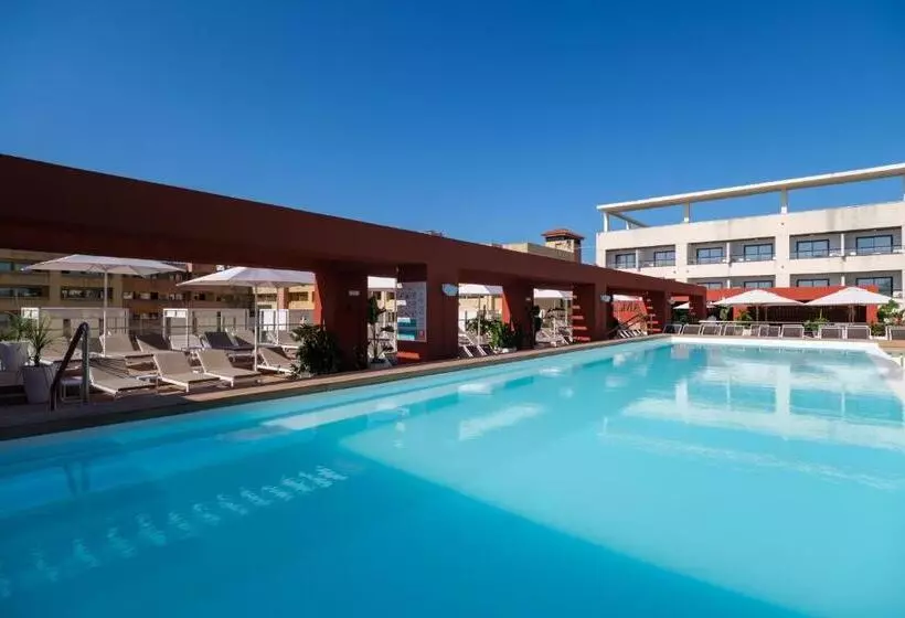 ホテル Estival Park Almaris