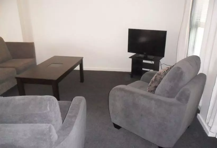 Australian Home Away @ Box Hill 21