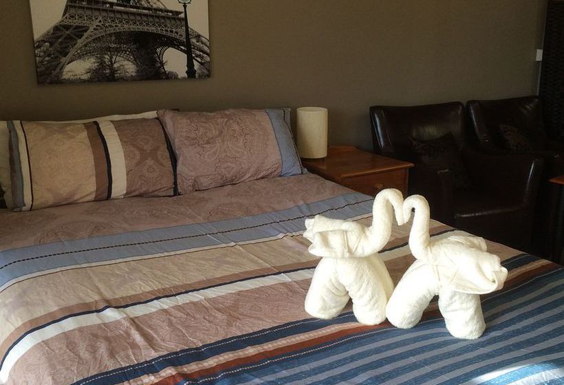 Australian Home Away @ Box Hill 21