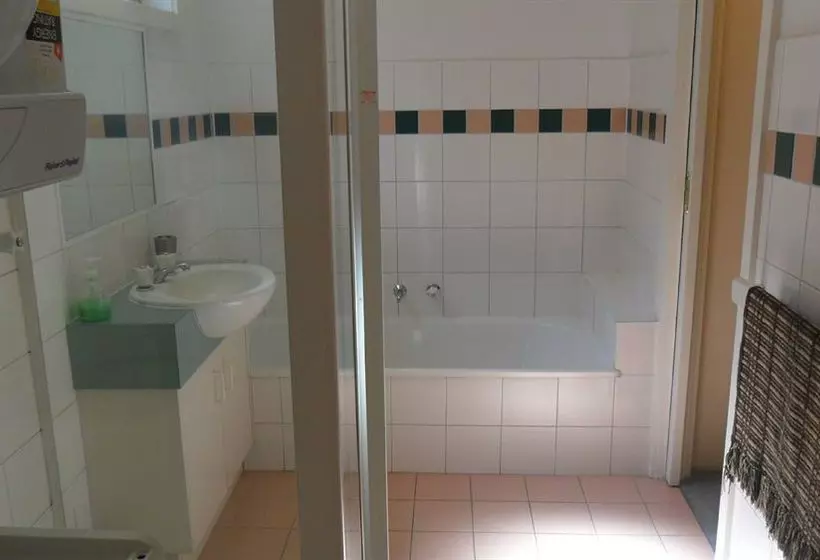 Australian Home Away @ Box Hill 21