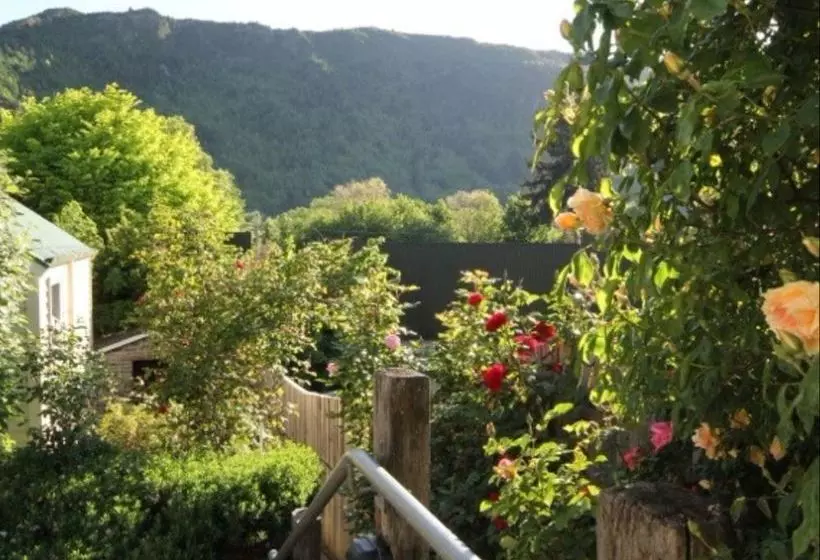 Bed and Breakfast Arrowtown Lodge