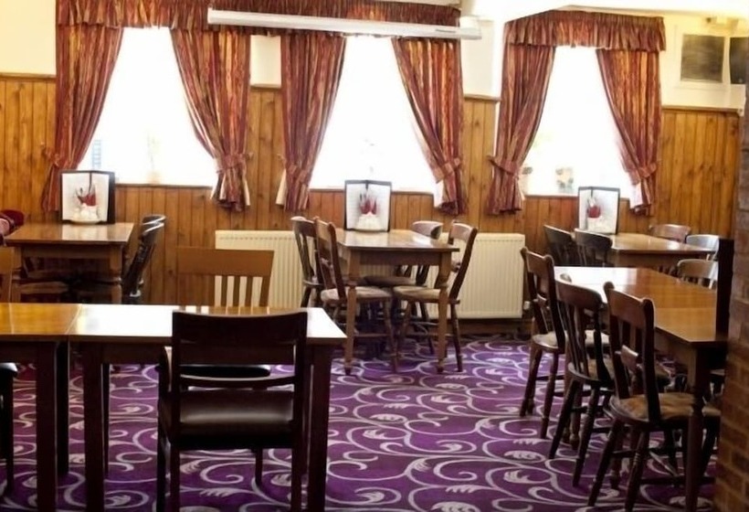 مبيت وإفطار The Bull Inn