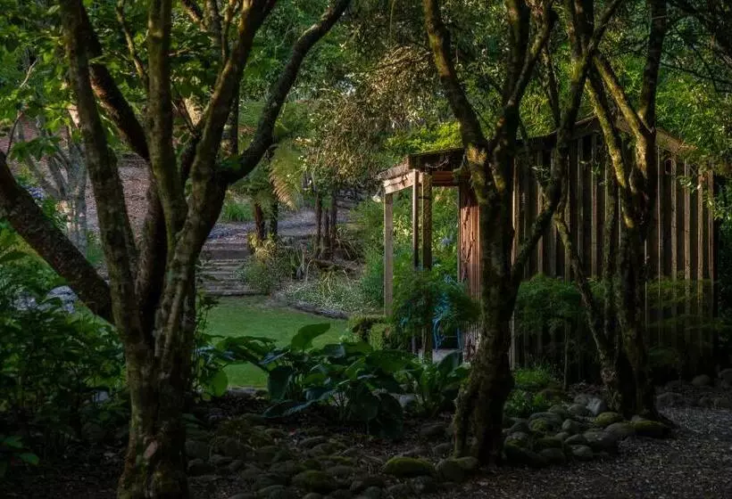 Bradleys Garden Bed And Breakfast