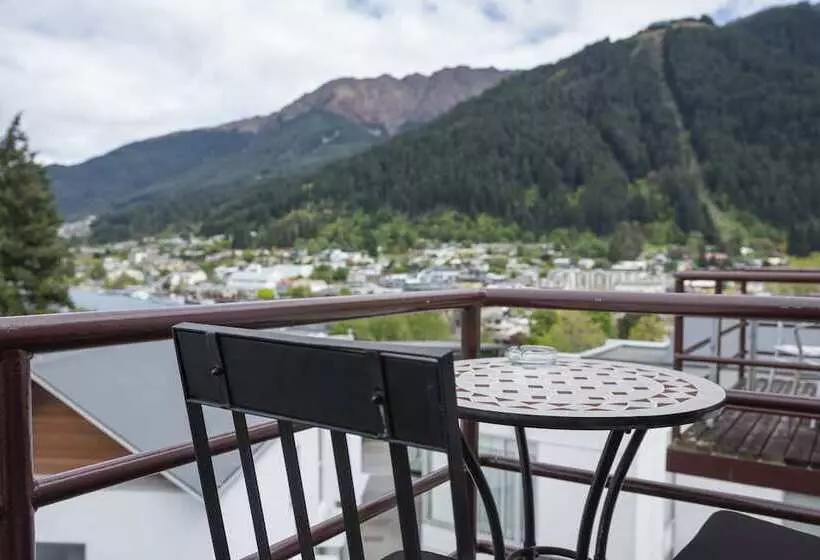 Caples Court Motel & Apartments