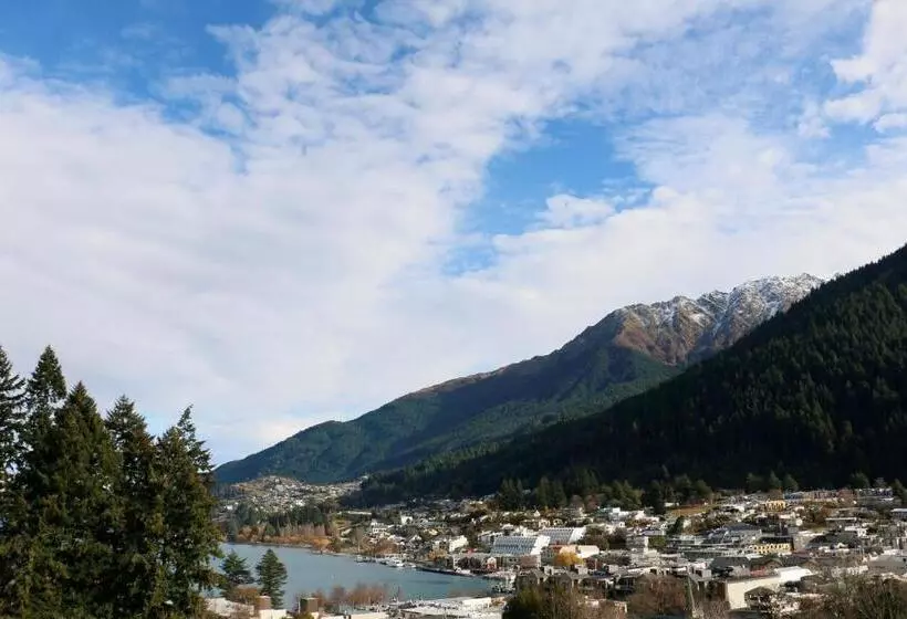 Caples Court Motel & Apartments