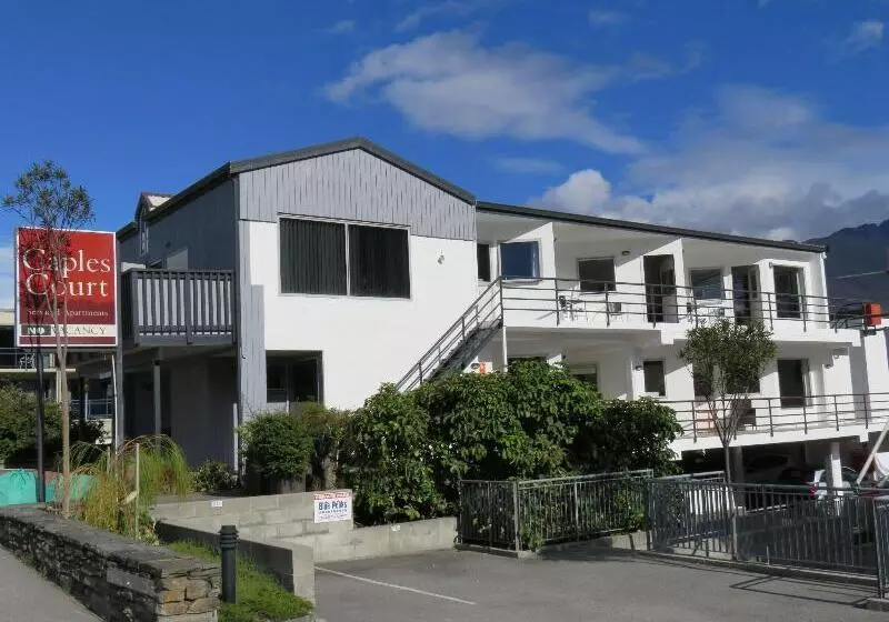 Caples Court Motel & Apartments