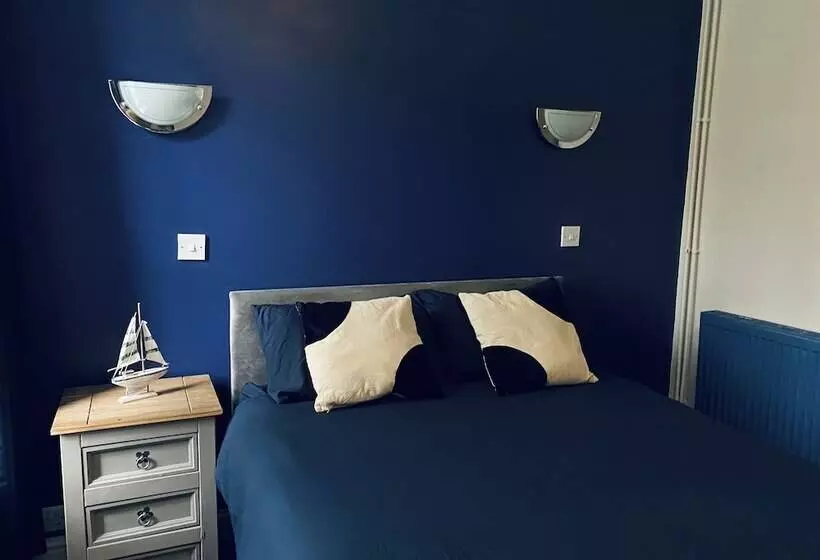 Отель Blue Bell