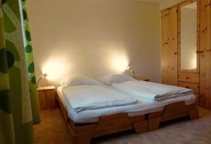 Отель Gutshof Woldzegarten