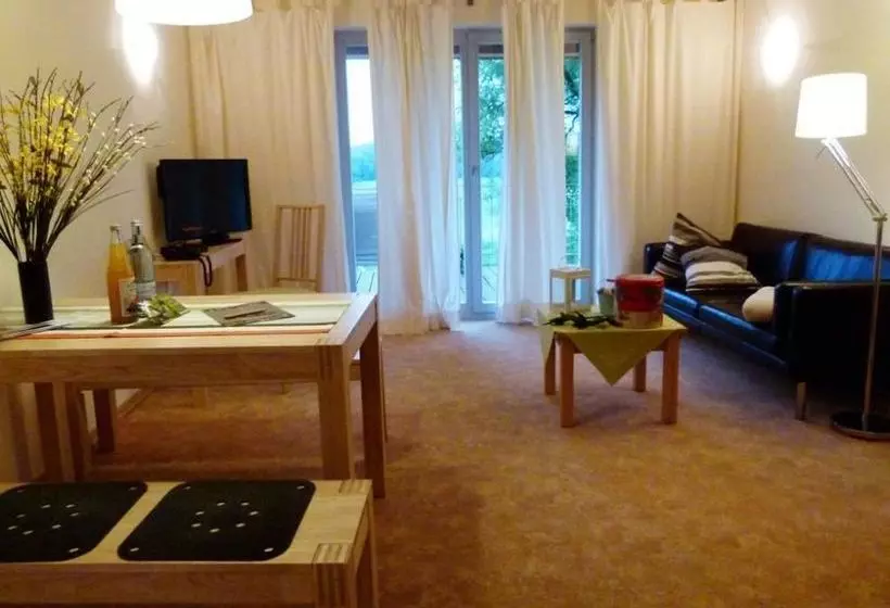 Отель Gutshof Woldzegarten