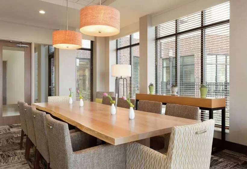 ホテル Hilton Garden Inn Pittsburgh Airport Southrobinson Mall