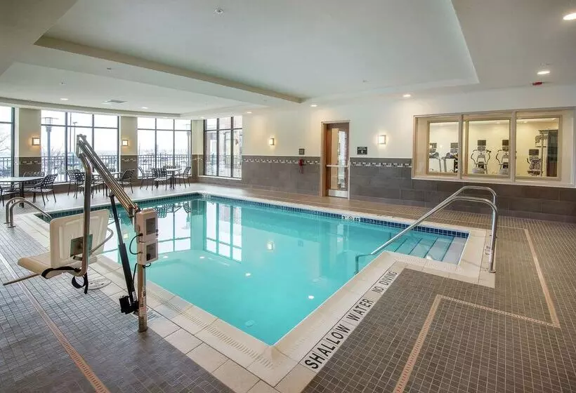 ホテル Hilton Garden Inn Pittsburgh Airport Southrobinson Mall