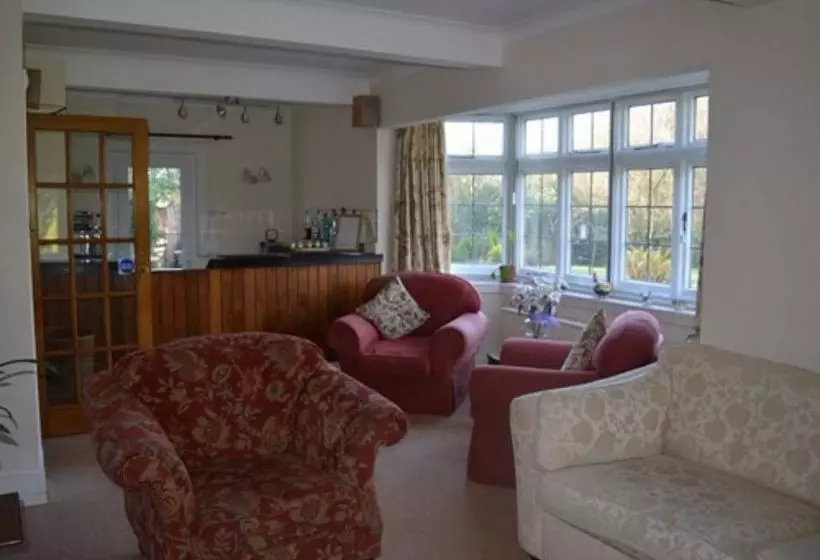 Отель Little Forest Lodge