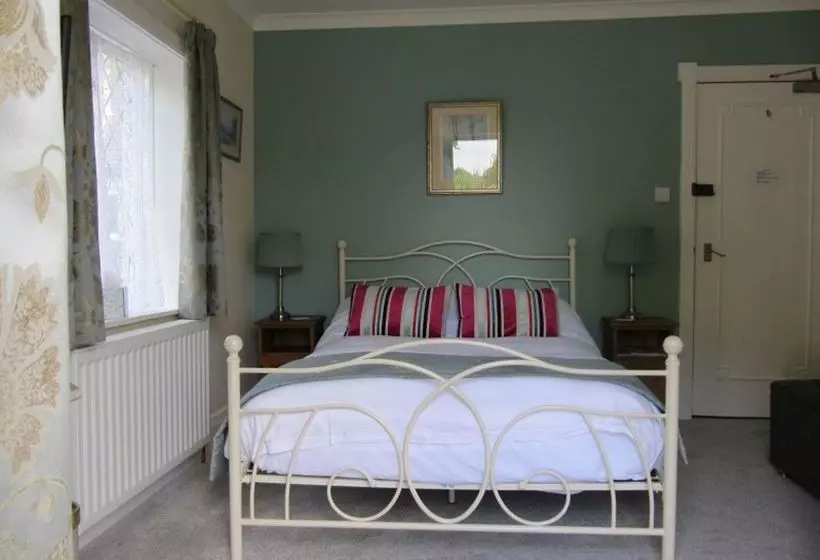 Отель Little Forest Lodge