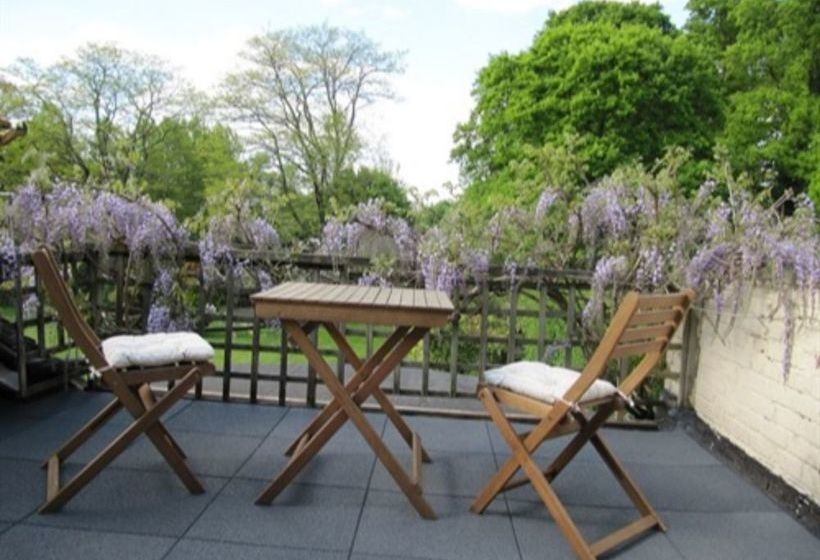 ホテル Little Forest Lodge