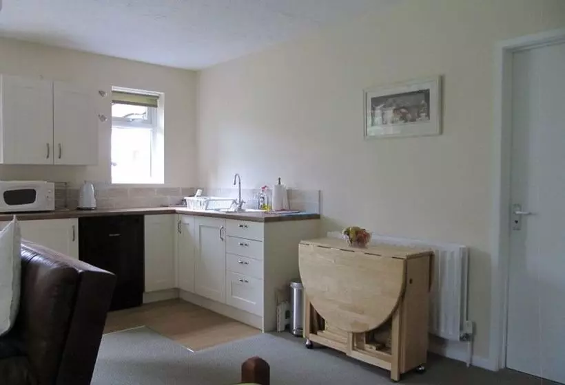 Отель Little Forest Lodge