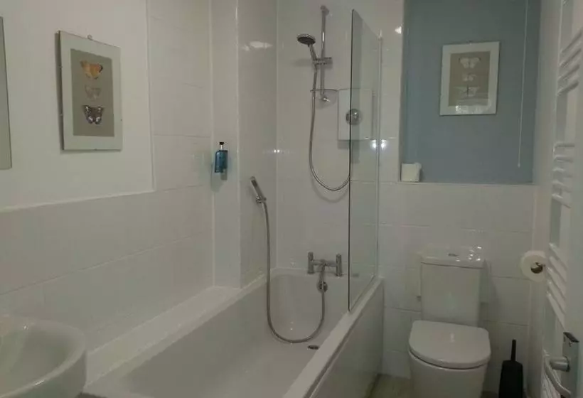 Отель Little Forest Lodge