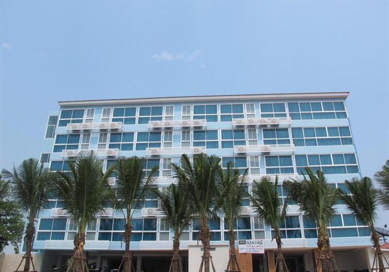 فندق Nantra Pattaya Baan Ampoe Beach