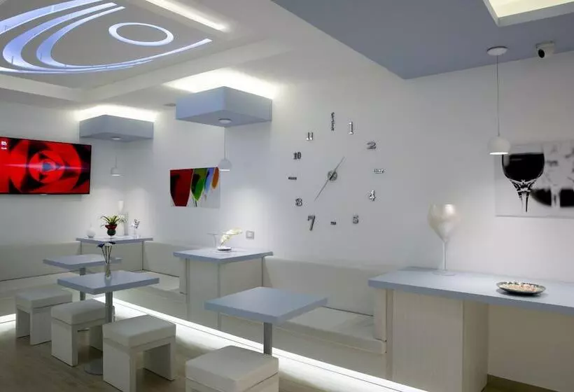 Отель Perla Gaia