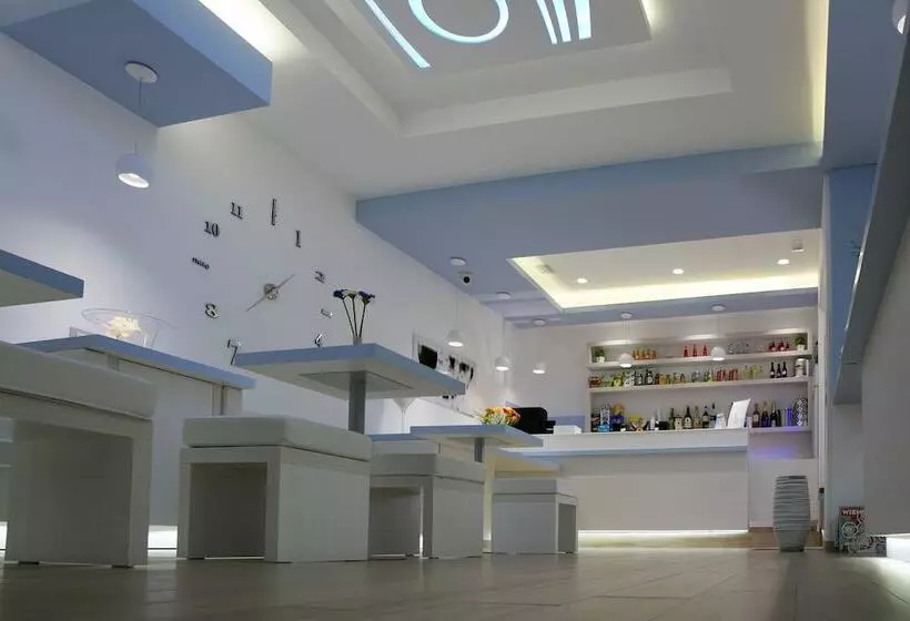 Отель Perla Gaia