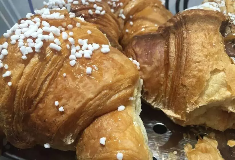 Отель Perla Gaia