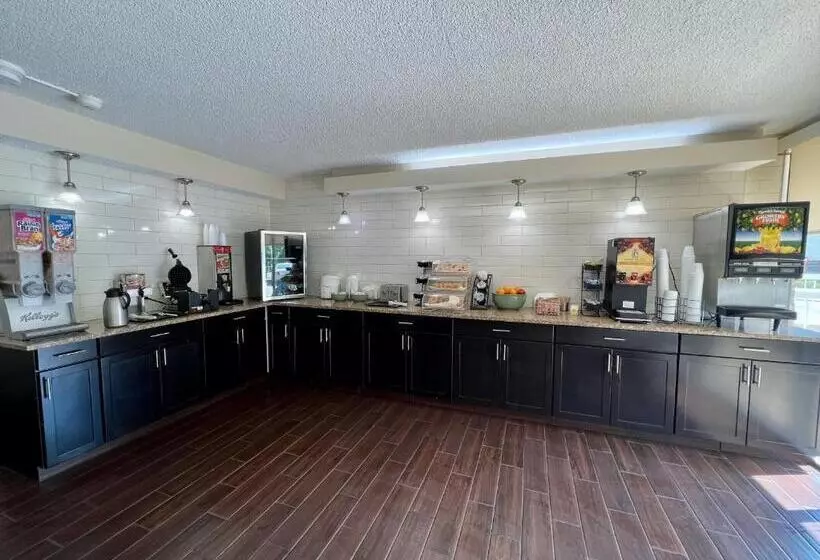 酒店 Red Roof Inn Charlottesville