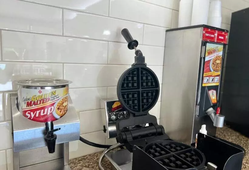 酒店 Red Roof Inn Charlottesville