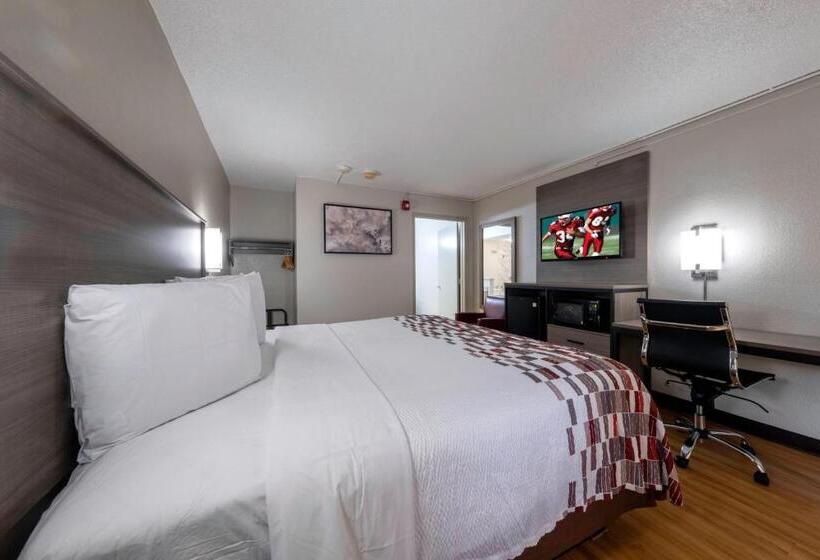 Отель Red Roof Inn Charlottesville