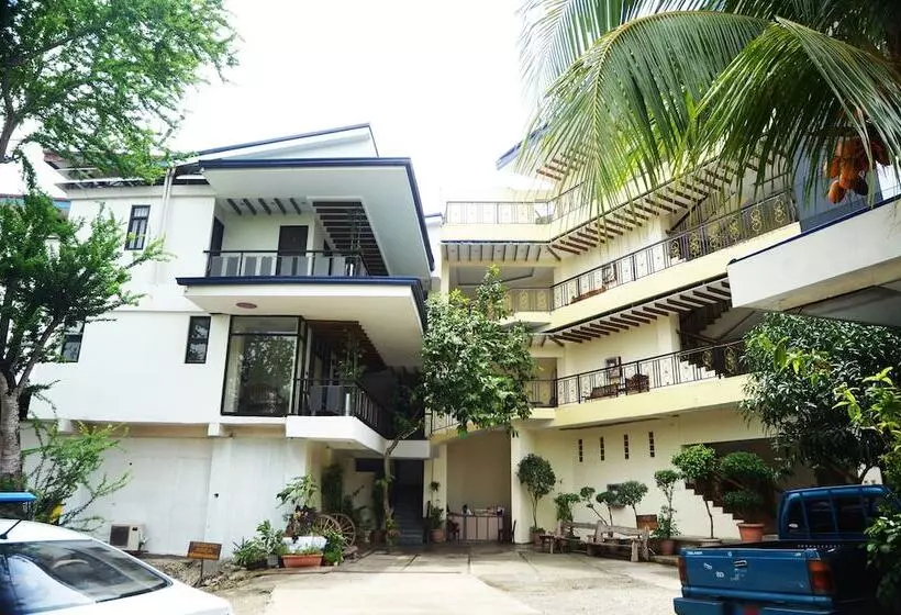 בית מלון כפרי Reyna S The Haven And Gardens