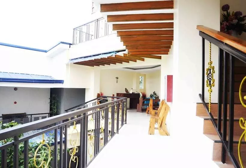 בית מלון כפרי Reyna S The Haven And Gardens